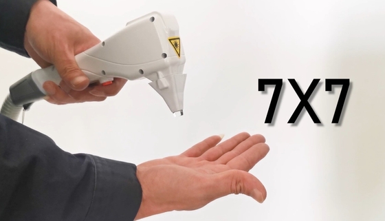 Taşınabilir Lazer Saç Kaldırma Cihazı 810nm Kadın için Daimi Saç Kaldırma Makinesi