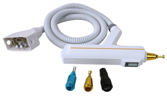 532nm 1064nm 1320nm Q Switch ND Yag Lazer Makinesi Cilt Beyazlama / Koyu Daireler için